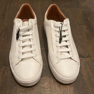 Zara Men’s White Shoes Size 11.5 US